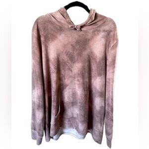 Lightweight hooded sweatshirt